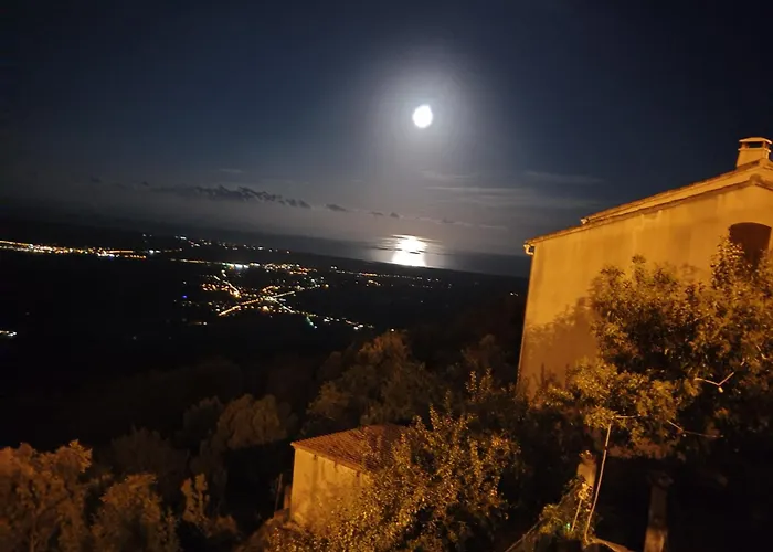 Hébergement de vacances Casa Elena *